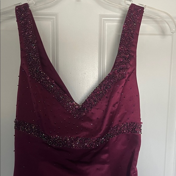 Elegant cranberry glitter long dress! - Picture 2 of 7